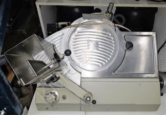 Слайсер с автоподачей